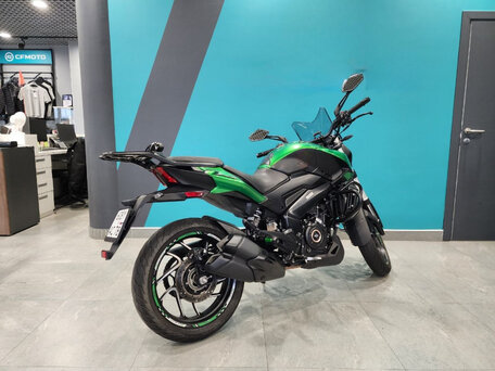 2024 Bajaj Dominar 400, зелёный, 395000 рублей, вид 4