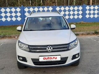 2011 Volkswagen Tiguan I Рестайлинг, белый, 850000 рублей, вид 2