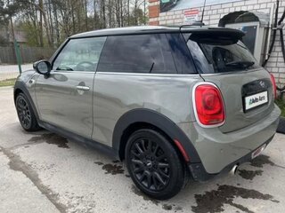 2019 Mini Hatch Cooper III (F55/F56) Рестайлинг, серый, 2200000 рублей, вид 5