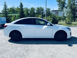2013 Chevrolet Cruze I Рестайлинг, белый, 650000 рублей, вид 2