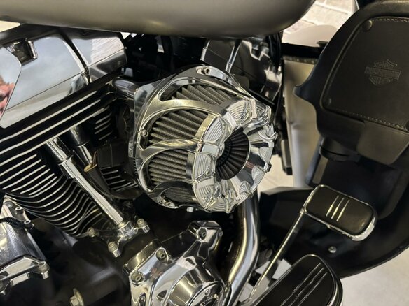 2008 Harley-Davidson Street Glide, серебристый, 855000 рублей - вид 8