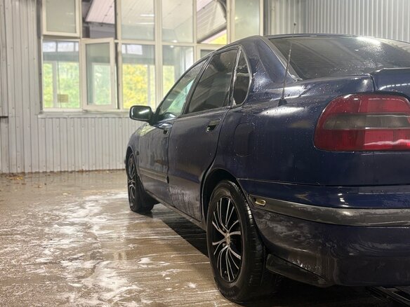 1997 Volvo S40 I, синий, 200000 рублей - вид 4