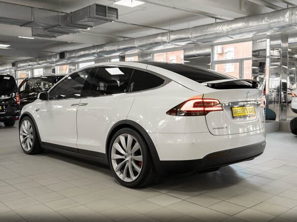 2016 Tesla Model X P90D I, белый, 7500000 рублей - вид 13