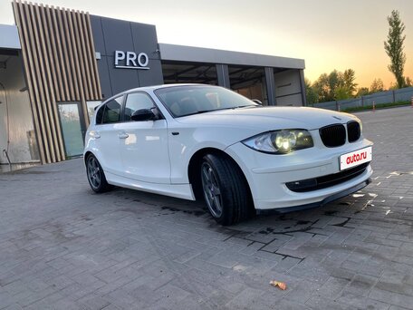 2008 BMW 1 серии 116i I (E81/E82/E87/E88) Рестайлинг, белый, 750000 рублей, вид 1