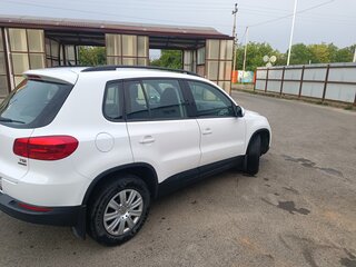 2011 Volkswagen Tiguan I Рестайлинг, белый, 1100000 рублей, вид 4