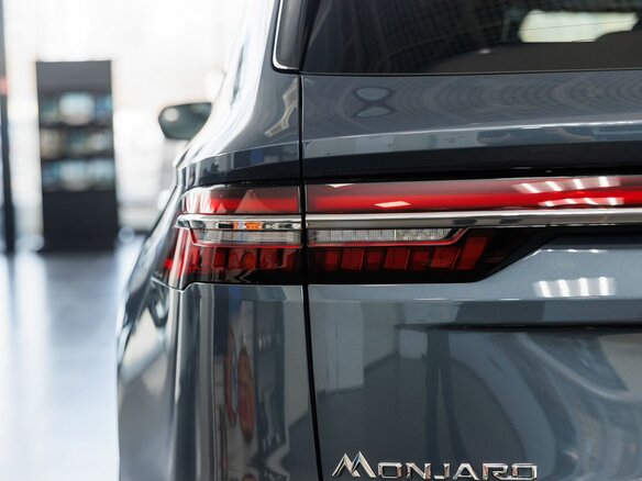 2026 Geely Monjaro I Рестайлинг, серый, 4954990 рублей - вид 32