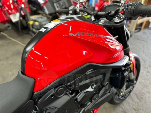 2021 Ducati Monster 937, красный, 1080000 рублей - вид 10