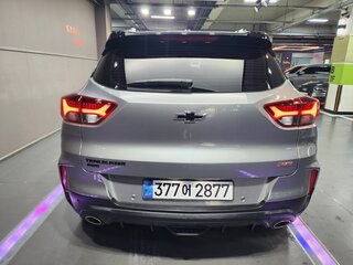 2023 Chevrolet TrailBlazer III, серебристый, 1978000 рублей, вид 5