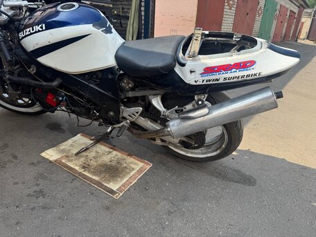 1998 Suzuki TL 1000, белый, 300000 рублей, вид 3