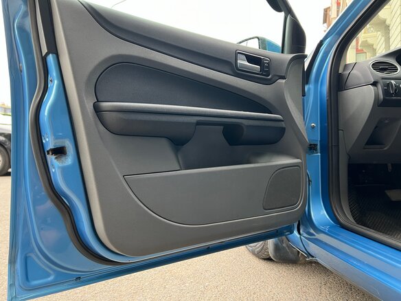 2008 Ford Focus II Рестайлинг, голубой, 500000 рублей - вид 13