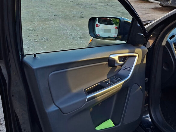 2010 Volvo XC60 I, чёрный, 1545000 рублей - вид 13
