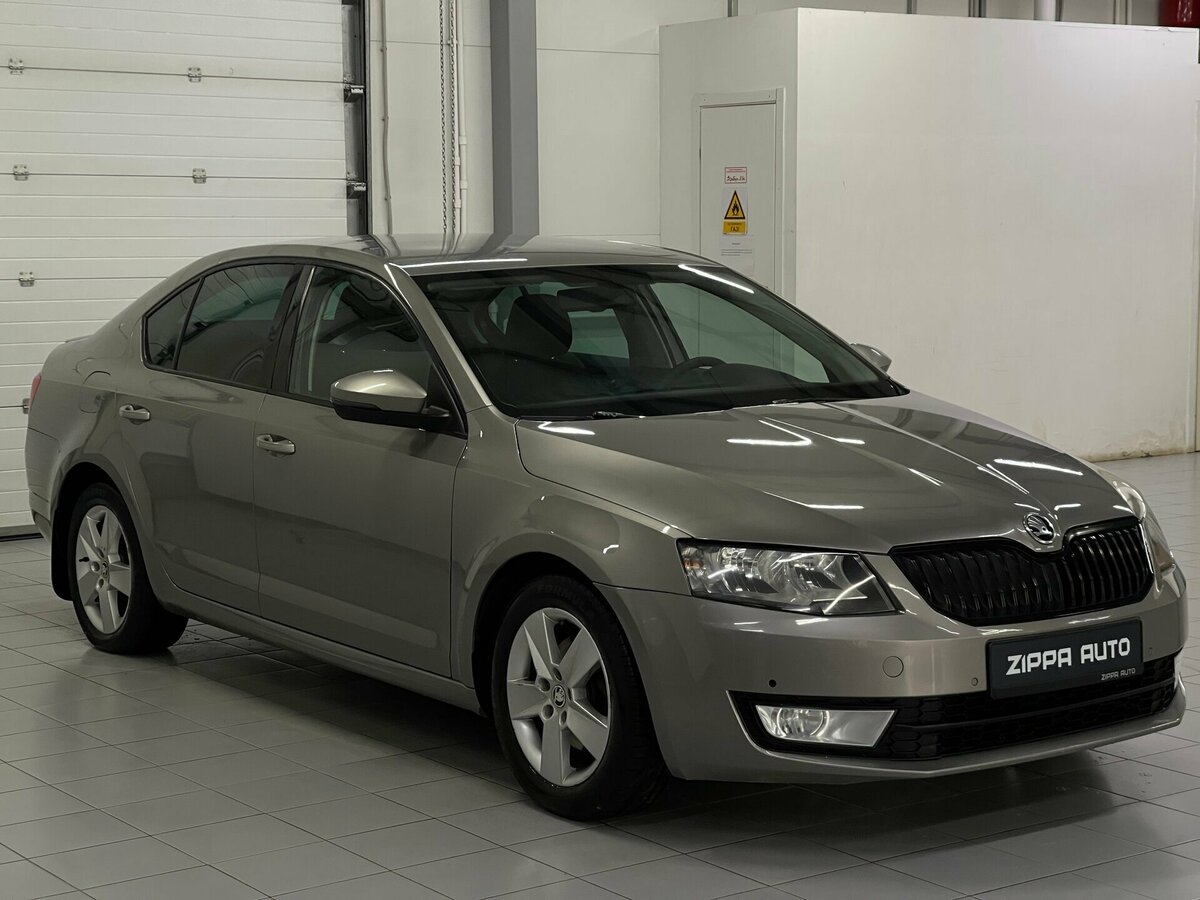Открыть фотографии: Skoda Octavia III (A7)