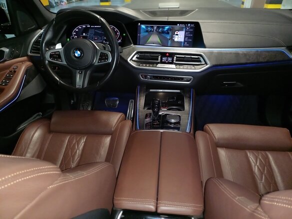 2018 BMW X5 M50d IV (G05/G18), белый, 6100000 рублей - вид 2