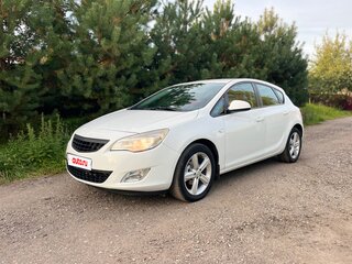 2011 Opel Astra J, белый, 560000 рублей, вид 1