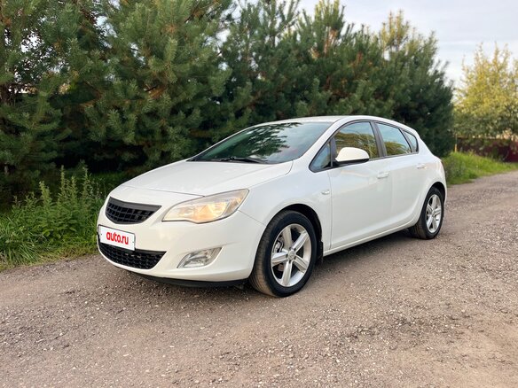 2011 Opel Astra J, белый