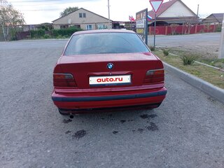 1997 BMW 3 серии 318i III (E36), красный, 450000 рублей, вид 4