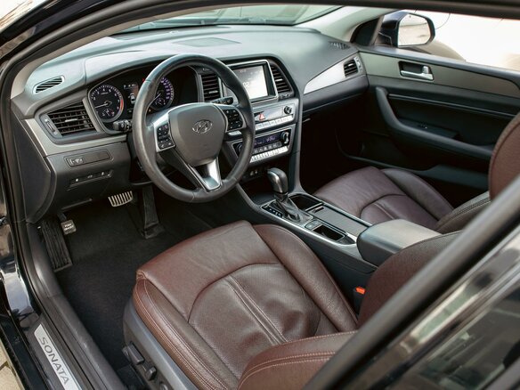 2019 Hyundai Sonata VII (LF) Рестайлинг, чёрный, 1545000 рублей - вид 12