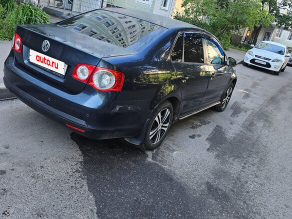 2010 Volkswagen Jetta V, серый - вид 2
