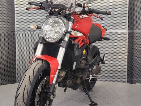 2015 Ducati Monster 821, красный, 539000 рублей, вид 3