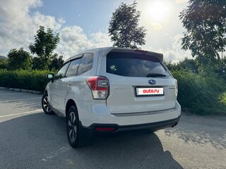 2015 Subaru Forester IV Рестайлинг, белый, 1980000 рублей, вид 5