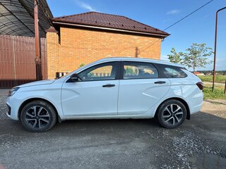 2024 Lada (ВАЗ) Vesta SW I Рестайлинг (NG), белый, 1200000 рублей, вид 4