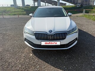 2020 Skoda Superb III Рестайлинг, белый, 2110000 рублей, вид 2