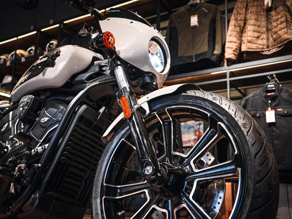 2026 Indian Scout, серый, 2440000 рублей - вид 6