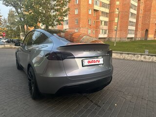2023 Tesla Model Y Performance I, серебристый, 5700000 рублей, вид 4