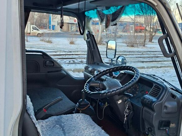 1997 Isuzu Elf (N-series), белый, 1200000 рублей - вид 5