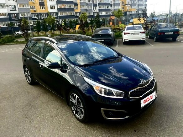 2017 Kia Ceed II Рестайлинг, чёрный, 1340000 рублей - вид 1