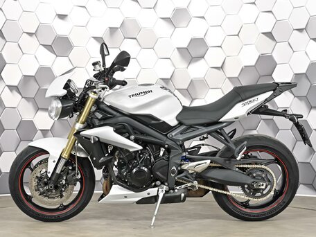 2016 Triumph Street Triple, белый, 549000 рублей, вид 4