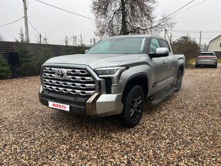 2022 Toyota Tundra CrewMax III, серый, 6500000 рублей, вид 2