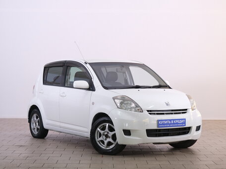 Toyota Passo I (C10)
