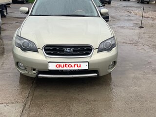 2004 Subaru Outback III, бежевый, 900000 рублей, вид 3
