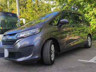 2019 Honda Freed II, серый, 1690000 рублей, вид 1