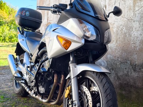 2004 Honda CBF 600, серебристый, 450000 рублей, вид 2