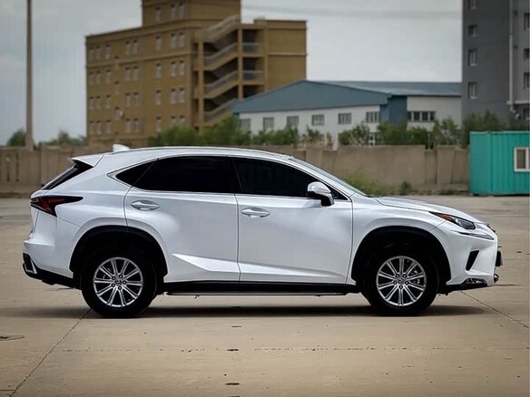 2021 Lexus NX 200 I Рестайлинг, белый - вид 3