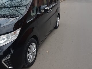 2015 Honda Stepwgn V, чёрный, 1650000 рублей, вид 3