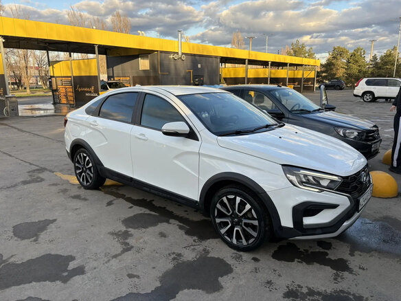 2023 Lada (ВАЗ) Vesta Cross I Рестайлинг (NG), белый, 1350000 рублей