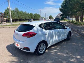 2013 Kia Ceed II, белый, 945000 рублей, вид 4