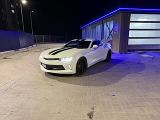 2016 Chevrolet Camaro VI, белый, 2700000 рублей, вид 2