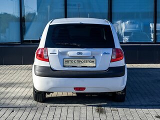 2010 Hyundai Getz I Рестайлинг, белый, 359000 рублей, вид 4