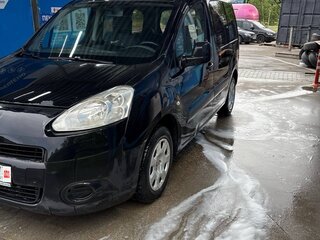 2013 Peugeot Partner II Рестайлинг, чёрный, 600000 рублей, вид 1