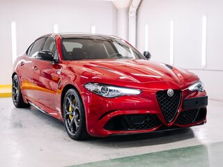 2022 Alfa Romeo Giulia Quadrifoglio II (952) Рестайлинг, красный, 9000000 рублей, вид 2