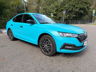 2021 Skoda Octavia IV (A8), зелёный, 1799999 рублей, вид 3
