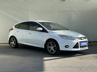 2011 Ford Focus III, белый, 645000 рублей, вид 2