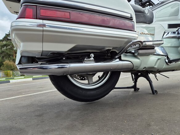 1999 Honda GL 1500 Gold Wing, белый, 880000 рублей - вид 18