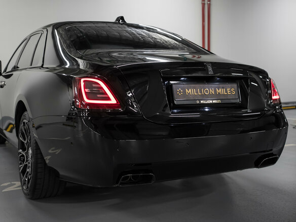 2023 Rolls-Royce Ghost Black Badge II (Series I), чёрный, 35000000 рублей - вид 15