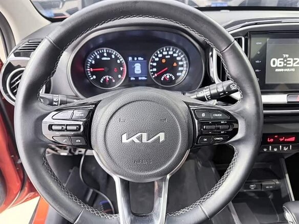 2021 Kia KX1, коричневый, 1270000 рублей - вид 8