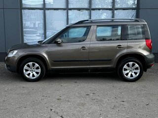 2010 Skoda Yeti I, коричневый, 521226 рублей, вид 5